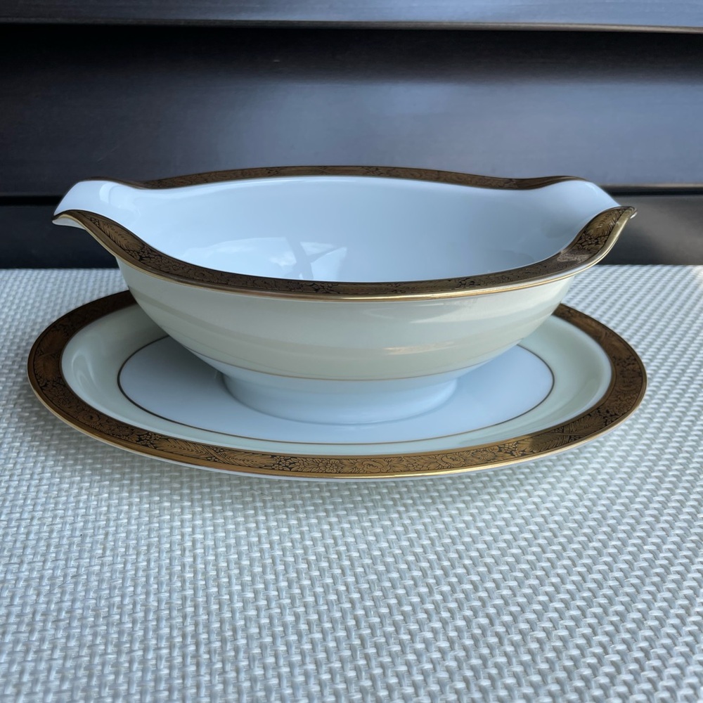 Noritake Goldkin 5675 Gravy Boat with Attached Underplate Japan 1950s